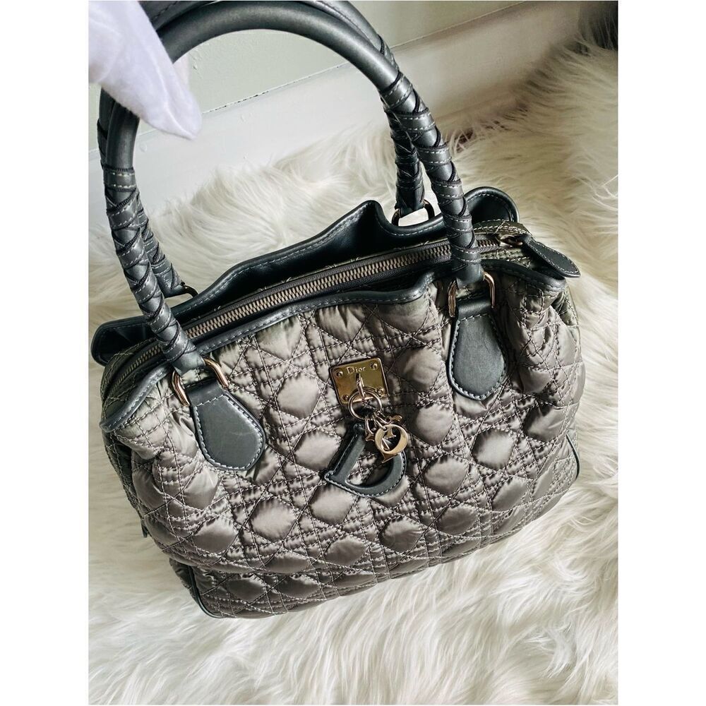 🛍️ Dior Lady Dior Quilted Large Satchel in Metallic Silver Vintage and Authentic - Picture 12 of 17
